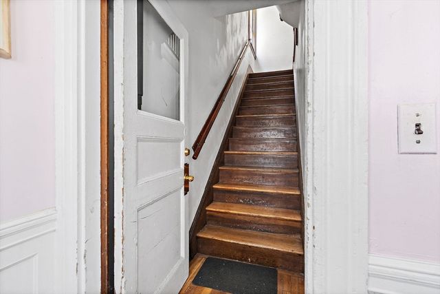 9 Romsey St 3, Boston, MA 02125