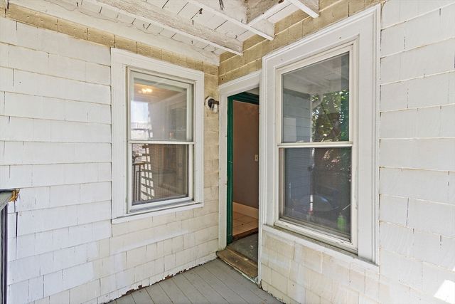 9 Romsey St 3, Boston, MA 02125
