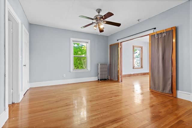 9 Romsey St 3, Boston, MA 02125