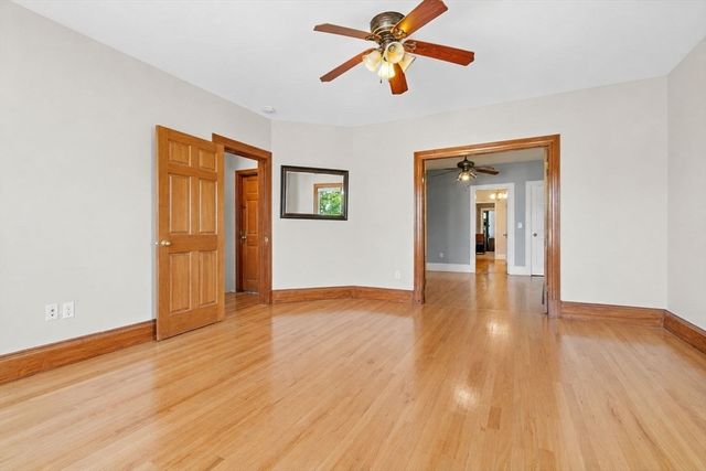 9 Romsey St 3, Boston, MA 02125