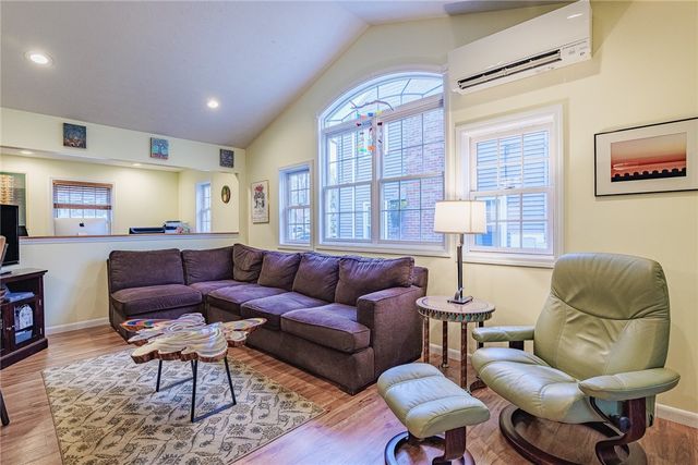 170 Glen Ellyn Way, Brighton, NY 14618