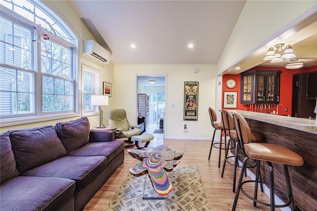 170 Glen Ellyn Way, Brighton, NY 14618