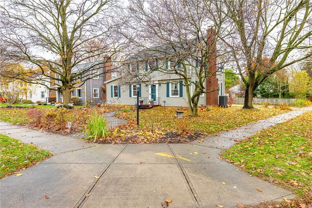 170 Glen Ellyn Way, Brighton, NY 14618