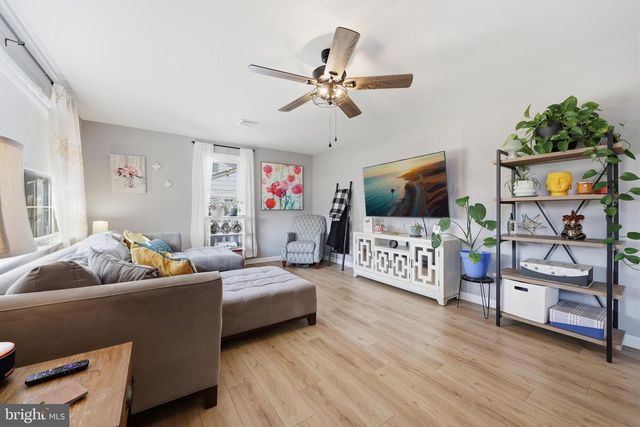 301 N 4TH ST, Hammonton, NJ 08037