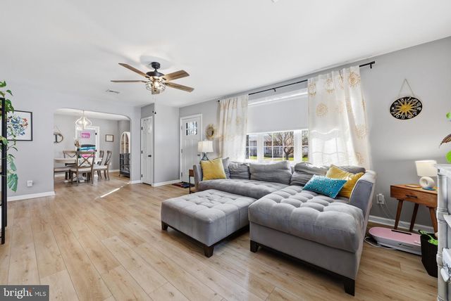 301 N 4TH ST, Hammonton, NJ 08037