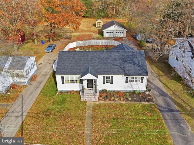 301 N 4TH ST, Hammonton, NJ 08037