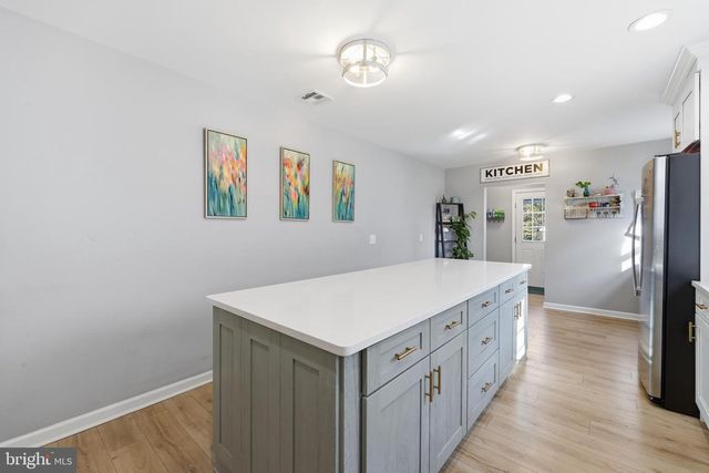 301 N 4TH ST, Hammonton, NJ 08037