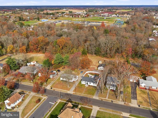 301 N 4TH ST, Hammonton, NJ 08037