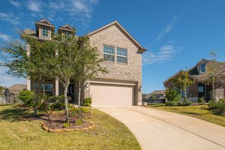 8 Florentino Vine Place, Magnolia, TX 77354