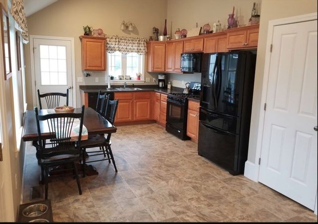 954 Stonegate Landing, Dighton, MA 02764