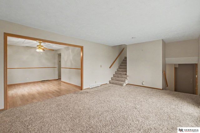 14517 R Street, Omaha, NE 68137