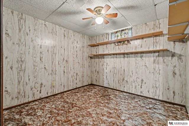 14517 R Street, Omaha, NE 68137