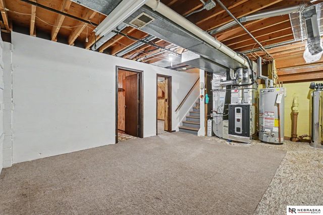 14517 R Street, Omaha, NE 68137