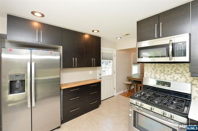 17-16 Well Drive, Fair Lawn, NJ 07410