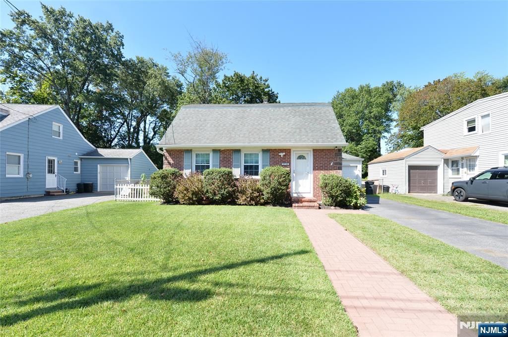 17-16 Well Drive, Fair Lawn, NJ 07410