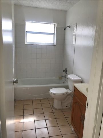 1038 NW 8th Avenue, Fort Lauderdale, FL 33311