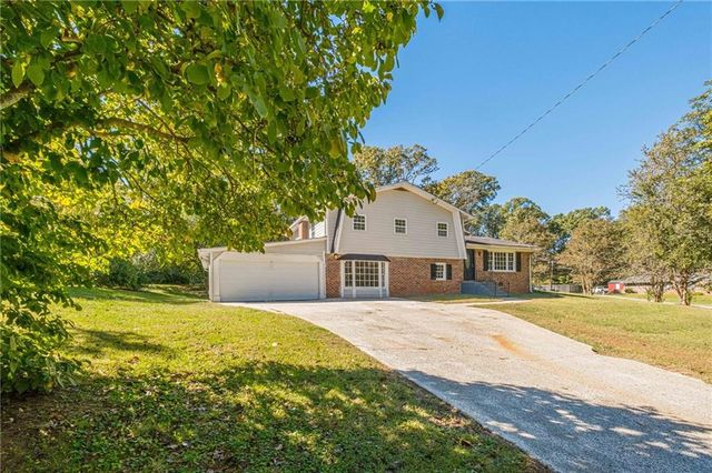 1798 Dogwood Court, Snellville, GA 30078