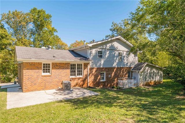 1798 Dogwood Court, Snellville, GA 30078