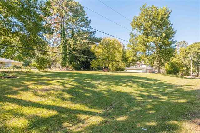 1798 Dogwood Court, Snellville, GA 30078