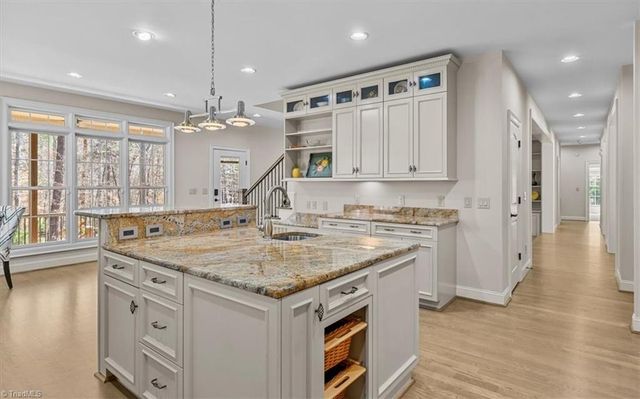 2435 Lake Oak Court, High Point, NC 27265