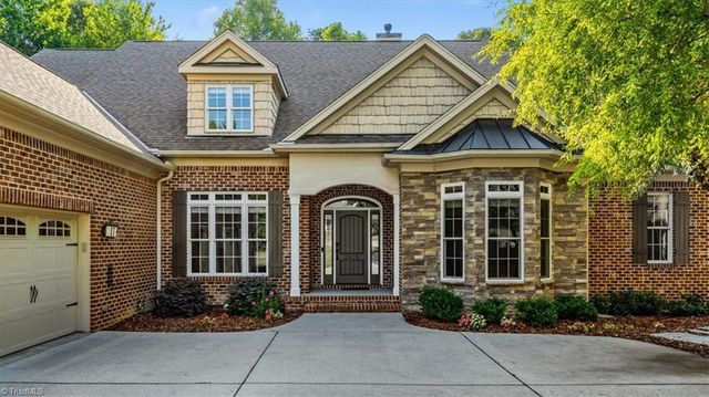 2435 Lake Oak Court, High Point, NC 27265