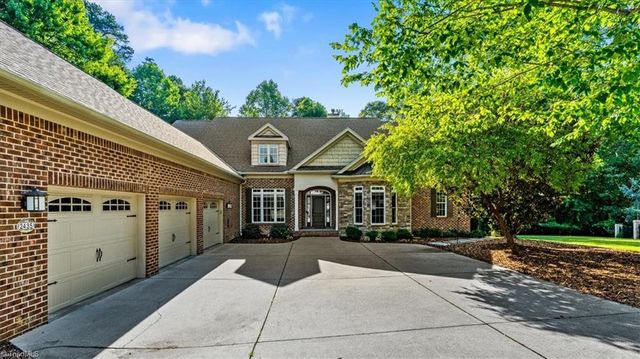 2435 Lake Oak Court, High Point, NC 27265