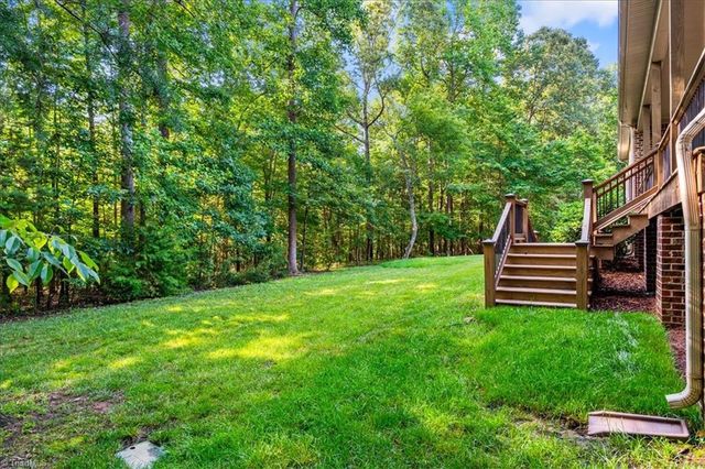 2435 Lake Oak Court, High Point, NC 27265