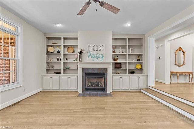 2435 Lake Oak Court, High Point, NC 27265