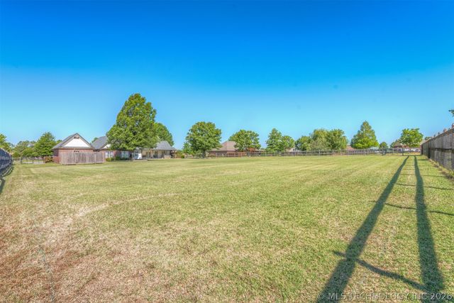 12457 N 165th East Avenue, Collinsville, OK 74021