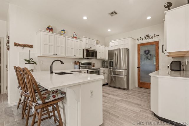 12457 N 165th East Avenue, Collinsville, OK 74021