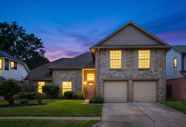 9854 Meadow Bend Lane, Houston, TX 77065