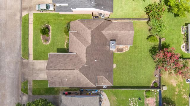 9854 Meadow Bend Lane, Houston, TX 77065