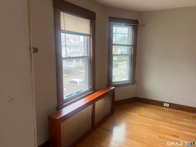 105 Wentworth Street 2, Bridgeport, CT 06606