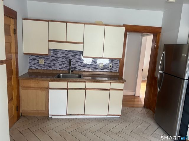 105 Wentworth Street 2, Bridgeport, CT 06606