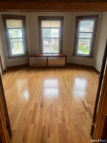 105 Wentworth Street 2, Bridgeport, CT 06606