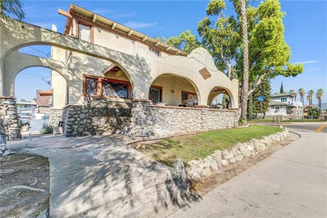 593 N San Antonio, Pomona, CA 91767