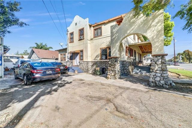 593 N San Antonio, Pomona, CA 91767