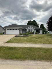 405 Carlisle Drive, Huntington, IN 46750