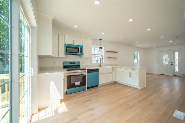 9 Morgan Street, Providence, RI 02907
