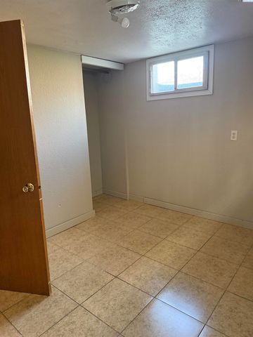 227 E 3rd, Kennewick, WA 99336