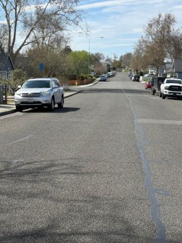 227 E 3rd, Kennewick, WA 99336