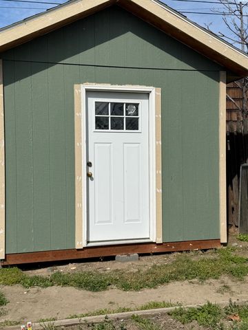 227 E 3rd, Kennewick, WA 99336