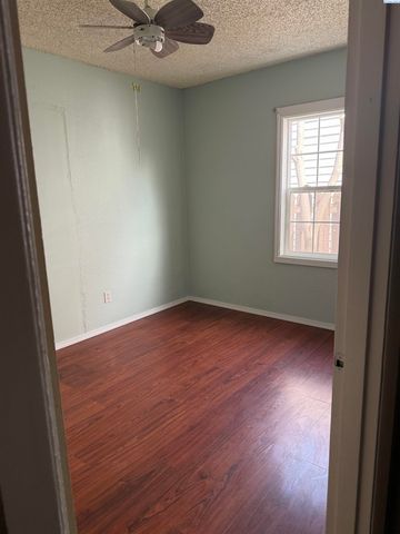 227 E 3rd, Kennewick, WA 99336