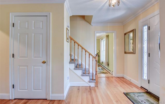37 Clinton Drive, Washingtonville, NY 10992