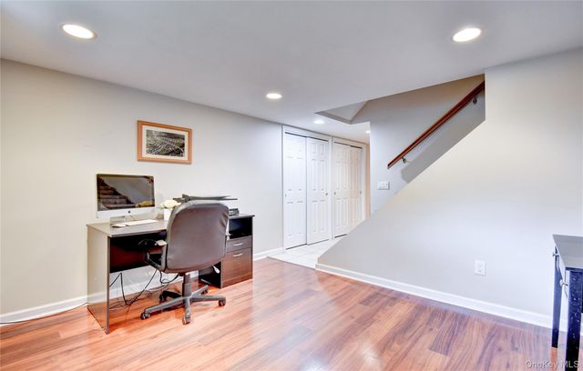 37 Clinton Drive, Washingtonville, NY 10992