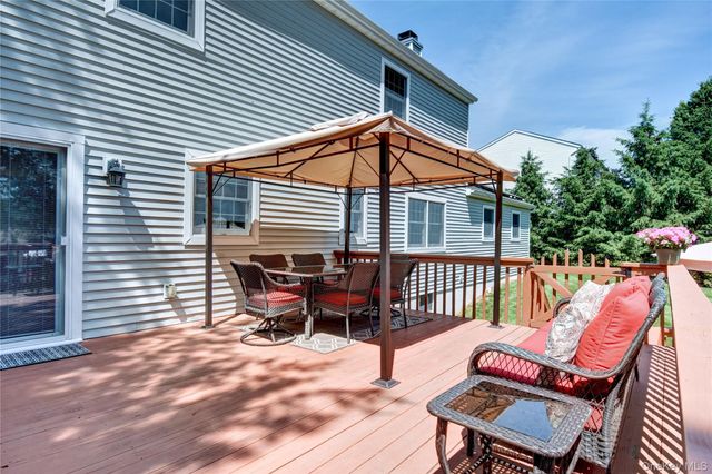 37 Clinton Drive, Washingtonville, NY 10992