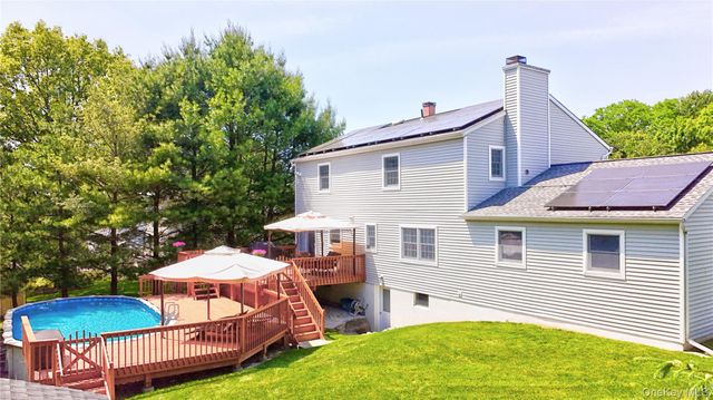 37 Clinton Drive, Washingtonville, NY 10992