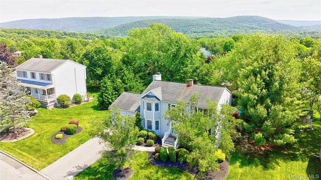 37 Clinton Drive, Washingtonville, NY 10992