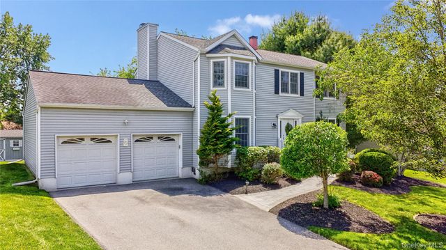 37 Clinton Drive, Washingtonville, NY 10992