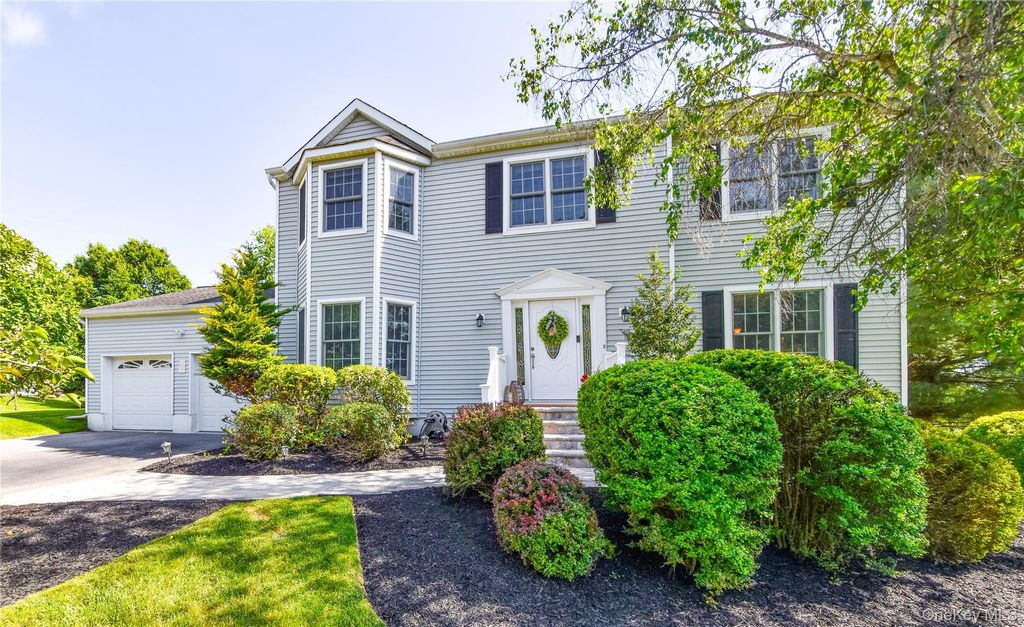 37 Clinton Drive, Washingtonville, NY 10992